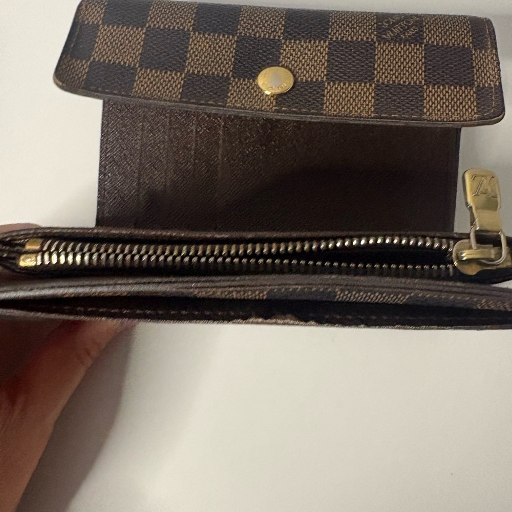 Louis Vuitton Alexandra Damier Ebene Portefeuille Trifold Wallet - Picture 7 of 16